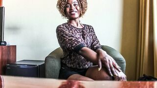 Chaud amateur maman salope dur baisée après casting
