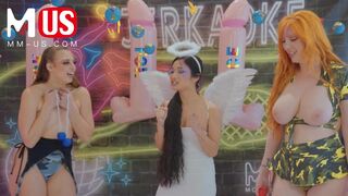Lauren Phillips et Gia Derza se mangent et se baisent