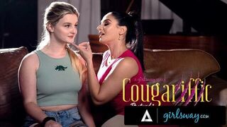 Gros seins de maman Sheena Ryder veut baiser son adolescent bejgli