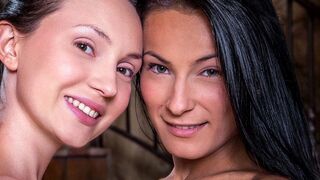 Lexi Dona réconforte son amie Nataly Vont