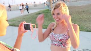 La bande sexy lesbienne de Tara Morgan et Mandy Armani